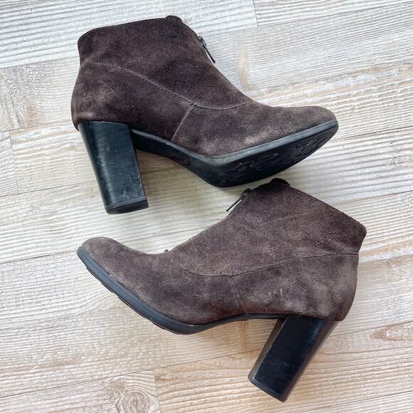 Born Kenley Suede Heeled Ankle Boots | Grey Size 7‎ - Picture 2 of 9